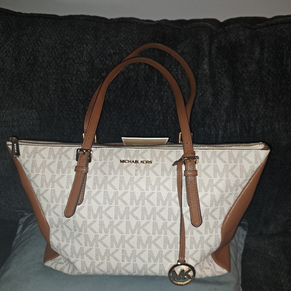Michael Kors vanilla and acorn shoulder bag & matching zip wallet